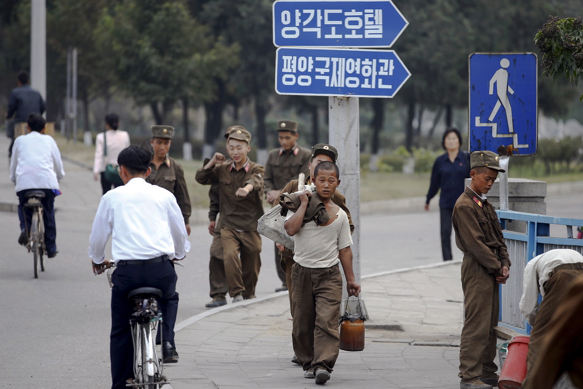 Πως είναι η ζωή στο στρατό της Βόρειας Κορέας; 25 φωτογραφίες, σπάνιες αλλά και «στημένες» δίνουν την απάντηση - Φωτογραφία 19