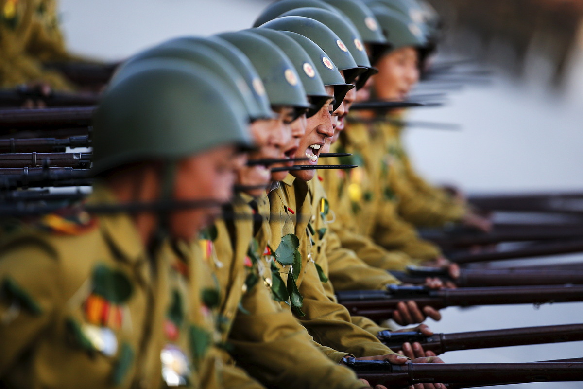 Πως είναι η ζωή στο στρατό της Βόρειας Κορέας; 25 φωτογραφίες, σπάνιες αλλά και «στημένες» δίνουν την απάντηση - Φωτογραφία 20