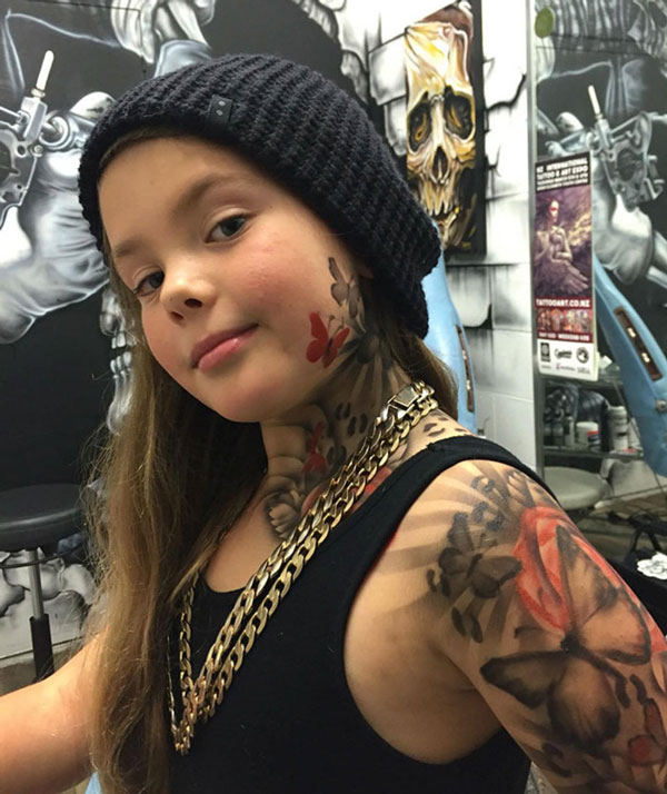 Κάνει προσωρινά τατουάζ σε άρρωστα παιδιά για να τα κάνει χαρούμενα! - Φωτογραφία 2