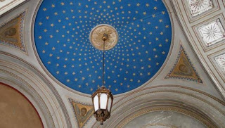 Απίστευτο! Τι υπάρχει στην οροφή της Εκκλησίας της Αγίας Ειρήνης στην Αθήνα; [photo] - Φωτογραφία 1