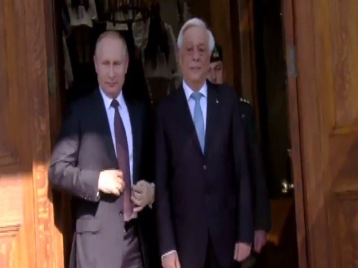 Έφτασε στην Αθήνα ο Πρόεδρος της Ρωσίας - Live - Φωτογραφία 2