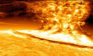 Σούπερ ηλιακές καταιγίδες «έφεραν» τη ζωή στη Γη! [video] - Φωτογραφία 1