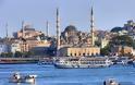 «Γκρεμίζεται» ο τουρισμός στην Τουρκία: Πτώση 28% στις αφίξεις