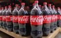 Σοκάρει υπάλληλος της Coca Cola με τις αποκαλύψεις του: Αυτά που είδαν με έκαναν να...