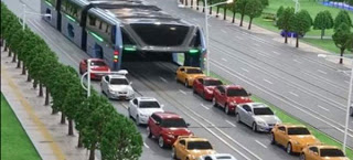 Απλά απίθανο! Αυτό θα είναι το λεωφορείο στο μέλλον και θα καταπίνει την κίνηση στο δρόμο [video] - Φωτογραφία 1