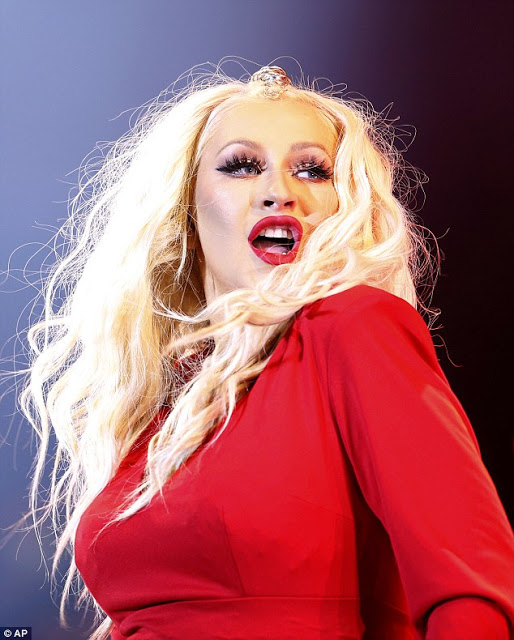 Η επανεμφάνιση της Christina Aguilera που τους άφησε όλους άφωνους! [photos] - Φωτογραφία 4