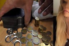 ΔΕΙΤΕ ΤΟ – Έτσι φτιάχνουν τα 2ευρα στο σπίτι τους - Τσακάλι η ξανθιά…[photos]