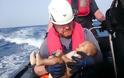 Ο «νέος Αϊλάν» - ΣΟΚ από φωτογραφία νεκρού προσφυγόπουλου που πνίγηκε στη Μεσόγειο [photo] - Φωτογραφία 2