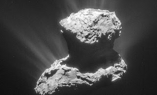 «Πρώτες ύλες» για την ανάπτυξη ζωής βρήκε το Rosetta στον κομήτη 67Ρ - Φωτογραφία 1