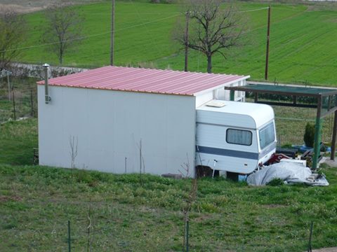 ΑΘΑΝΑΤΗ ΕΛΛΑΔΑ - 40 εξωφρενικές αυθαίρετες κατασκευές που βρίσκονται φυσικά στην Ελλάδα [photos] - Φωτογραφία 33