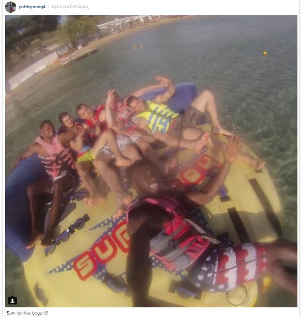 ΣΤΟΝ ΑΣΤΕΡΑ ΒΟΥΛΙΑΓΜΕΝΗΣ ΜΕ ΤΟ... ΜΕΓΑΛΟ ΠΑΡΕΑΚΙ ΤΟΥ Ο ΓΙΑΝΓΚ ΚΑΙ «ΤΟ ΚΑΛΟΚΑΙΡΙ ΑΡΧΙΣΕ» (PHOTOS) - Φωτογραφία 2