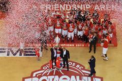 ΘΡΥΛΙΚΗ ΦΙΕΣΤΑ... ΜΕΓΑΛΕΣ ΣΤΙΓΜΕΣ! (PHOTOS)