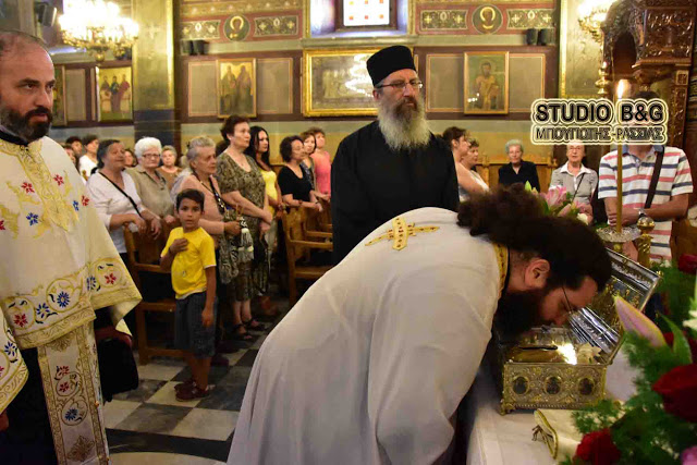 8509 - Το Ναύπλιο υποδέχθηκε την Τιμία Χείρα της Αγίας Μαρίας της Μαγδαληνής, από την Σιμωνόπετρα - Φωτογραφία 4