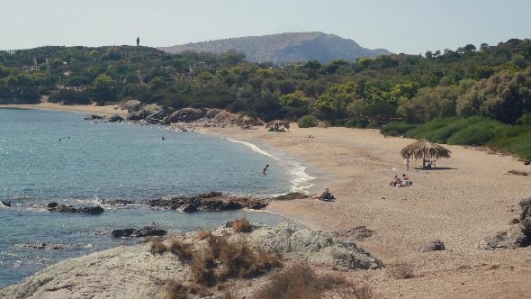 5 πεντακάθαρες παραλίες κοντά στην Αθήνα για να πάτε με τα παιδιά - Φωτογραφία 6