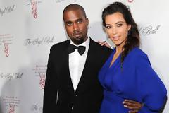 Δείτε τι κάνει η Kim Kardashian σε πτήση μαζί με τα παιδιά της! [photos]