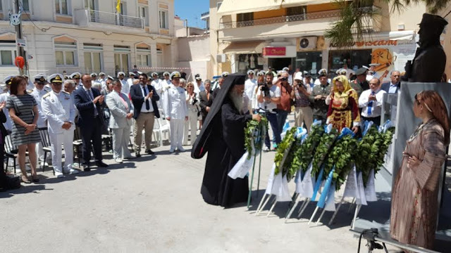 Αποκαλυπτήρια από τον ΑΝΥΕΘΑ Δημήτρη Βίτσα και τον ΥΠΑΜ της Κύπρου Χριστόφορο Φωκαΐδη του μνημείου του Ευάγγελου Λουκά στη Σαλαμίνα - Φωτογραφία 6