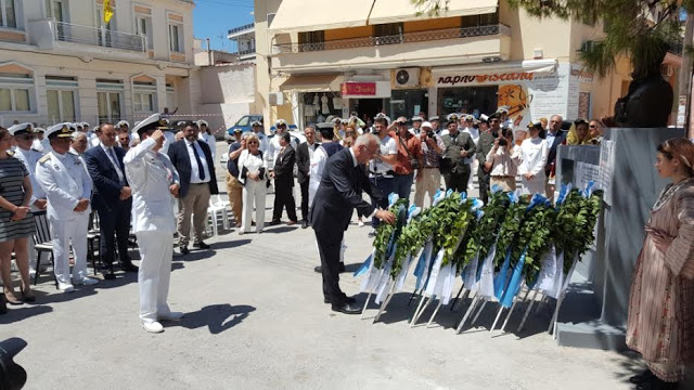 Αποκαλυπτήρια από τον ΑΝΥΕΘΑ Δημήτρη Βίτσα και τον ΥΠΑΜ της Κύπρου Χριστόφορο Φωκαΐδη του μνημείου του Ευάγγελου Λουκά στη Σαλαμίνα - Φωτογραφία 9