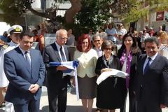 Αποκαλυπτήρια από τον ΑΝΥΕΘΑ Δημήτρη Βίτσα και τον ΥΠΑΜ της Κύπρου Χριστόφορο Φωκαΐδη του μνημείου του Ευάγγελου Λουκά στη Σαλαμίνα