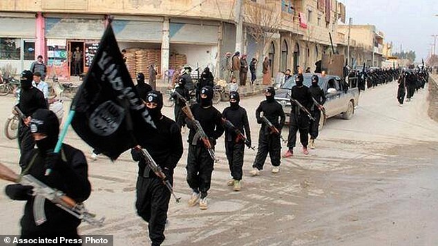 Το Ισλαμικό Κράτος σκότωσε 38 από τους μαχητές του. Ποιος είναι ο λόγος; [photo] - Φωτογραφία 2