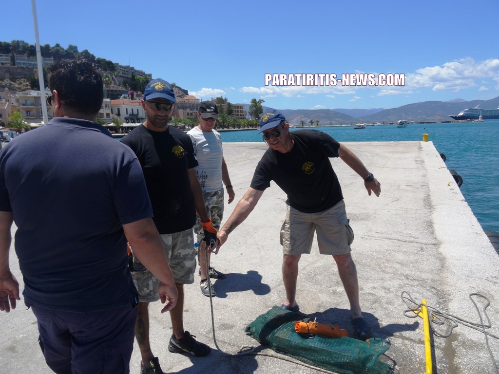 Οι Loutraki Divers καθάρισαν το βυθό στο λιμάνι του Ναυπλίου [photos] - Φωτογραφία 16