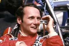 Θυμάστε τον αξέχαστο οδηγό της F1 Niki Lauda; Δείτε πώς είναι σήμερα... [photos]