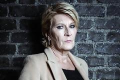 Θα πάθετε πλάκα! Δείτε τι σώμα έχει η Linda Henry στα 53 της! [photos]
