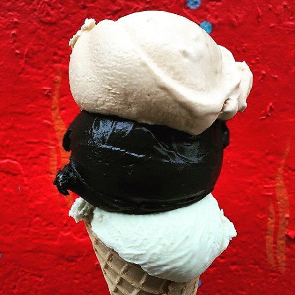 Μαύρο παγωτό η νέα μόδα στη Νέα Υόρκη! [photos] - Φωτογραφία 3