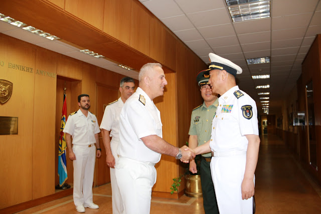 Επίσκεψη Αντιπροσωπείας Πολεμικού Ναυτικού Κίνας στο ΓΕΕΘΑ - Φωτογραφία 2