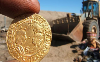 Απίστευτο: Βρέθηκε ναυάγιο στην... έρημο με νομίσματα αξίας 14,5 εκατ. ευρώ! - Φωτογραφία 1