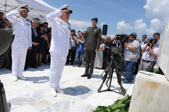 Παρουσία Αρχηγού ΓΕΕΘΑ σε Εκδηλώσεις Μνήμης στο Δίστομο - Φωτογραφία 4