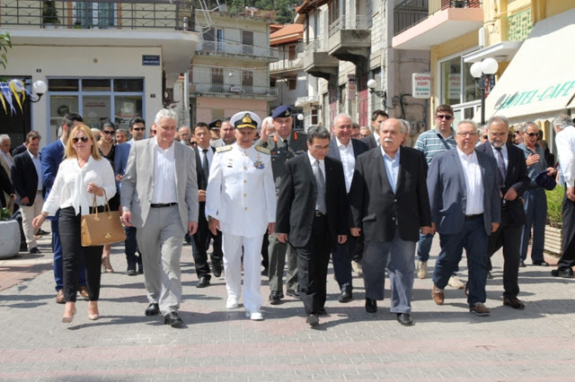 Παρουσία Αρχηγού ΓΕΕΘΑ σε Εκδηλώσεις Μνήμης στο Δίστομο - Φωτογραφία 7