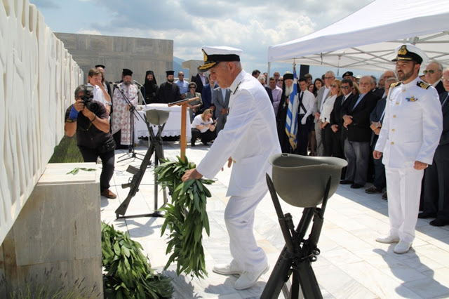 Παρουσία Αρχηγού ΓΕΕΘΑ σε Εκδηλώσεις Μνήμης στο Δίστομο - Φωτογραφία 8