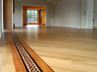 Αυτός είναι ο πιο γρήγορος τρόπος για να κάνετε το ξύλινο πάτωμα να γυαλίζει... - Φωτογραφία 1