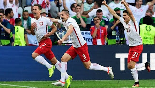 Πιο έμπειρη η Πολωνία νίκησε 1-0 την φιλότιμη Β. Ιρλανδία - Φωτογραφία 1
