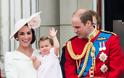 Ο χαιρετισμός της Πριγκίπισσας Charlotte στο μπαλκόνι που κάνει το γύρο του διαδικτύου... [photos] - Φωτογραφία 3