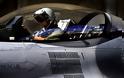 Απίστευτες φωτογραφίες από τα πιλοτήρια της Πολεμικής αεροπορίας των ΗΠΑ - Φωτογραφία 5