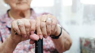 Κακομεταχείριση ηλικιωμένων - 'Ένα άρθρο που πρέπει να διαβάσετε - Φωτογραφία 1