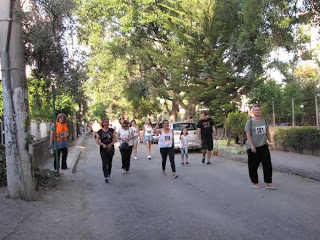 Εθελοντές συμμετείχαν στο Μαραθώνιο Αγάπης για τα κέντρα ξένων γλωσσών FIRST CLASS - Φωτογραφία 1