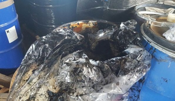 Στερεά: Σφραγίστηκαν εγκαταστάσεις εταιρείας με επικίνδυνα χημικά απόβλητα - Φωτογραφία 4