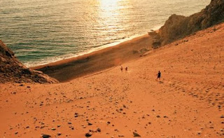 Μια συγκλονιστική παραλία στην Ελλάδα που θα σε κάνει να χάσεις την αίσθηση του χρόνου... [photos] - Φωτογραφία 1