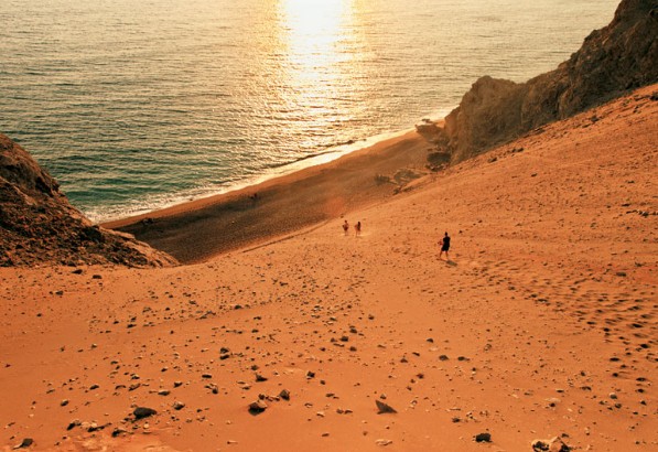 Μια συγκλονιστική παραλία στην Ελλάδα που θα σε κάνει να χάσεις την αίσθηση του χρόνου... [photos] - Φωτογραφία 2