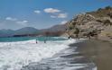 Μια συγκλονιστική παραλία στην Ελλάδα που θα σε κάνει να χάσεις την αίσθηση του χρόνου... [photos] - Φωτογραφία 5