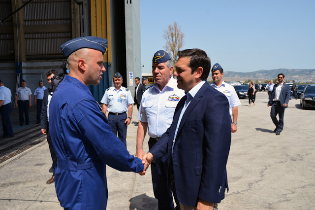 Φωτό από την επίσκεψη του Πρωθυπουργού Αλέξη Τσίπρα στην 112ΠΜ - Φωτογραφία 8