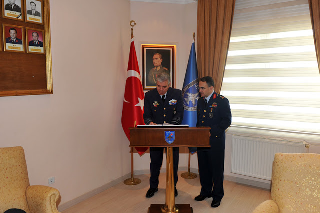 Φωτό από την επίσκεψη του Αρχηγού ΓΕΑ στην Τουρκία - Φωτογραφία 10