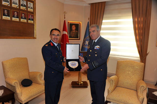 Φωτό από την επίσκεψη του Αρχηγού ΓΕΑ στην Τουρκία - Φωτογραφία 11