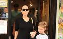 Η ΣΟΚΑΡΙΣΤΙΚΗ ΕΙΚΟΝΑ της Angelina Jolie στα ψώνια με τον γιο της [photos] - Φωτογραφία 3