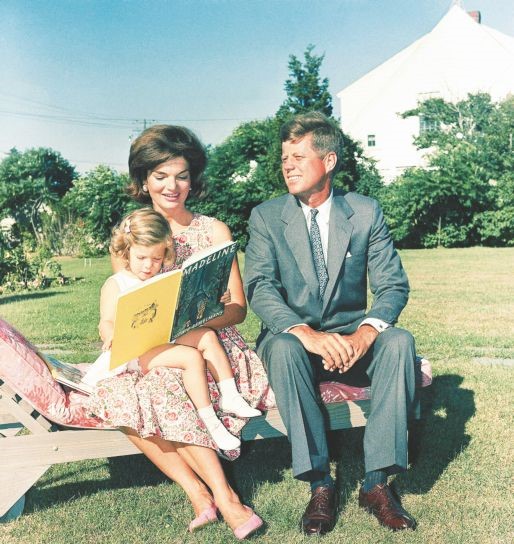 Γιατί ονόμασαν Jackie Onassis νέα πανάκριβα βραχιόλια; - Φωτογραφία 3
