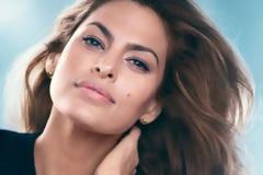 6 εβδομάδες μετά τη γέννα: Το κορμί της Eva Mendes είναι απλά συγκλονιστικό