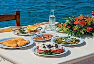 TOP 5: Τα ελληνικά νησιά με το καλύτερο φαγητό - Φωτογραφία 1