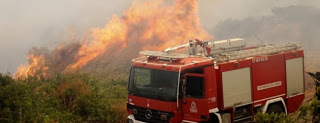 Kρήτη: Στο πόδι η πυροσβεστική για το ενδεχόμενο νέας φωτιάς - Φωτογραφία 1